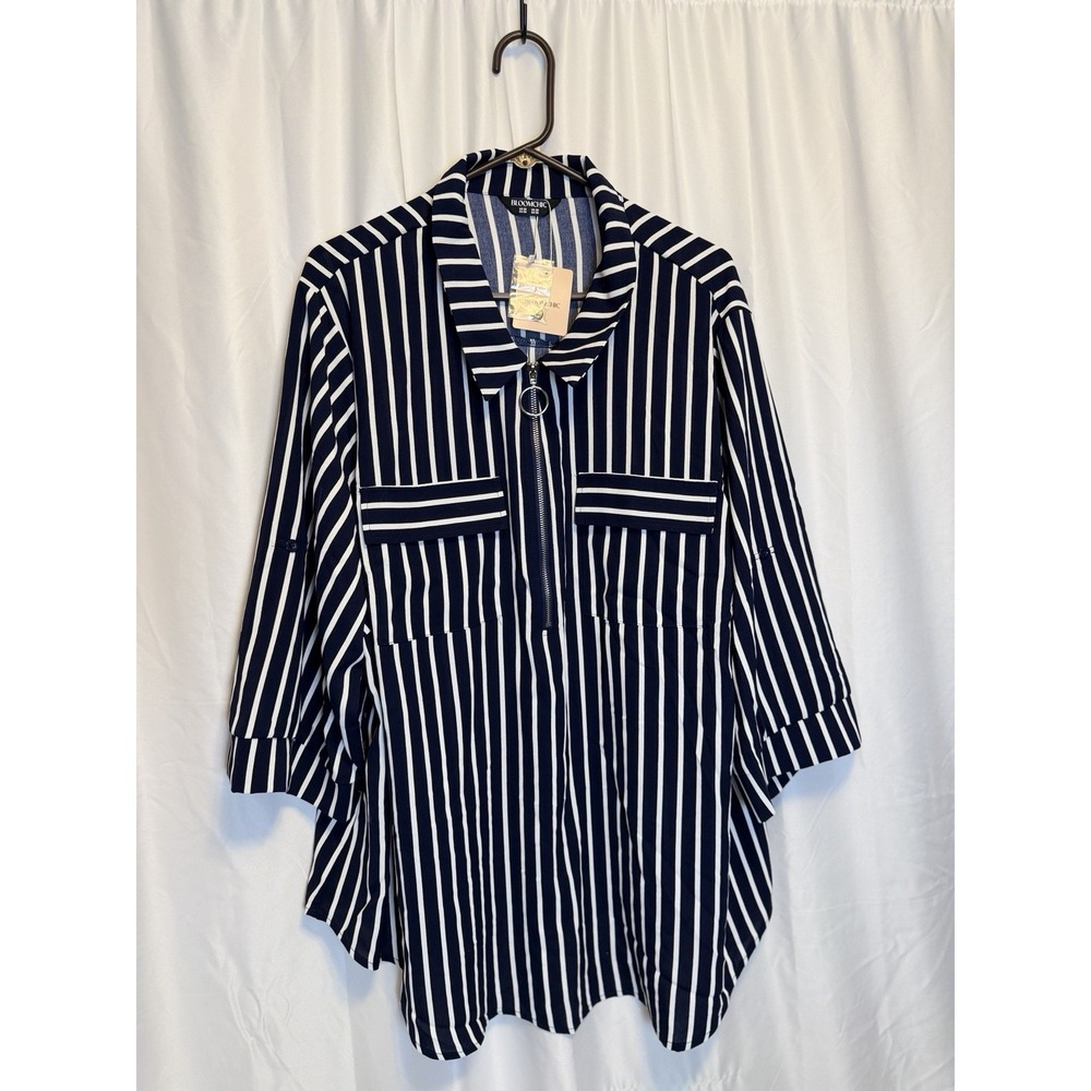 NWT Womens 26 BloomChic Navy Half Zip Pullover Slimming Striped Blouse